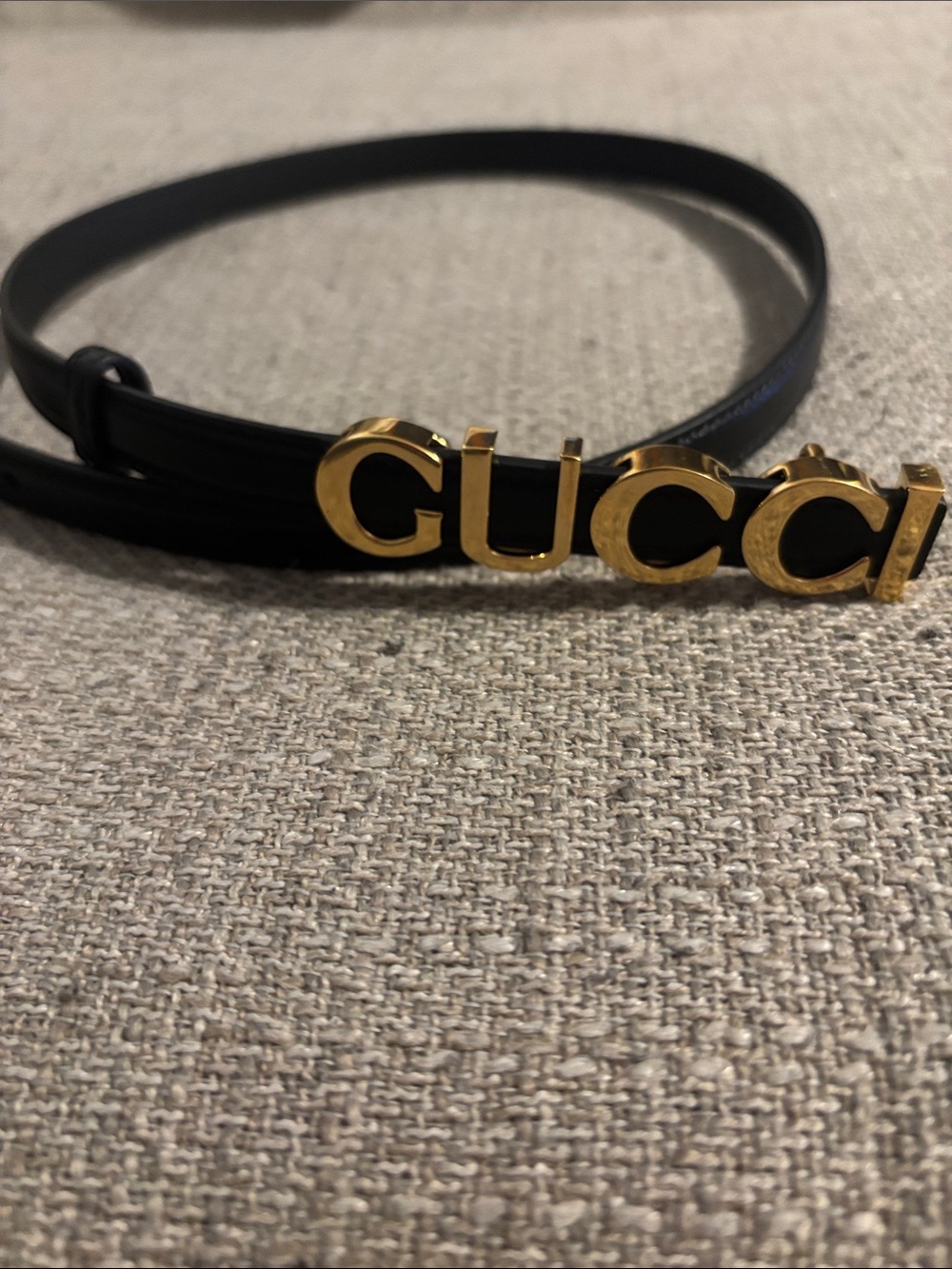 Gucci Black Leather Skinny Belt with Gold Logo Accent